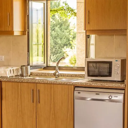 House With 3 Bedrooms In Peraboa With Wonderful Mountain View Shared Pool Furnished Garden Σπίτι διακοπών